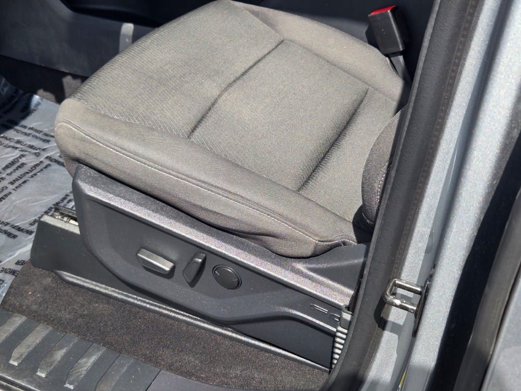 Certified Used 2023 Silver Metallic Ford XLT image 20