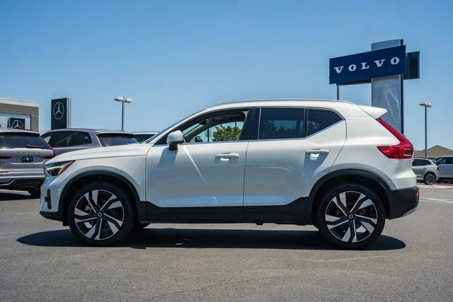 Certified Used 2025 Crystal White Volvo Plus image 4