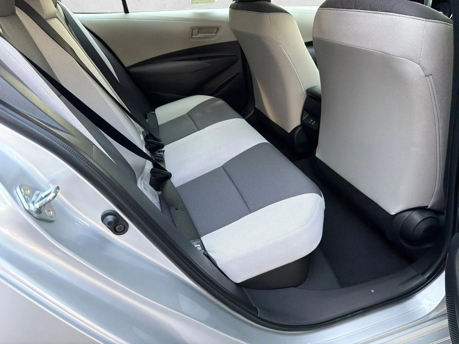 New 2026 Classic Silver Metallic Toyota Hybrid LE image 29