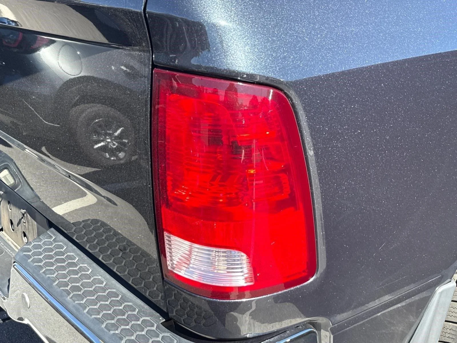 Used 2016  RAM TRUCKS SLT image 16