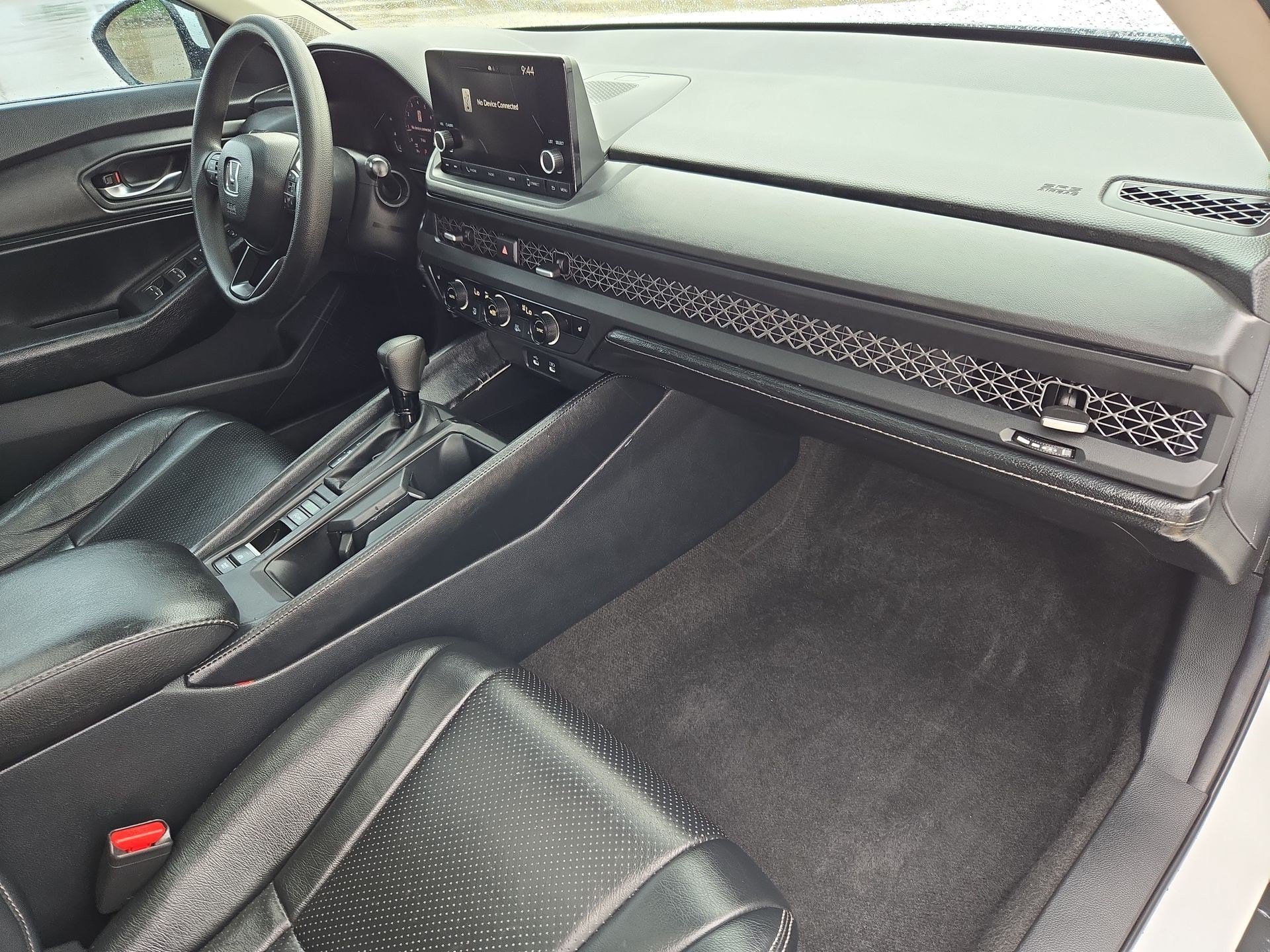 Used 2024 White Honda EX image 32