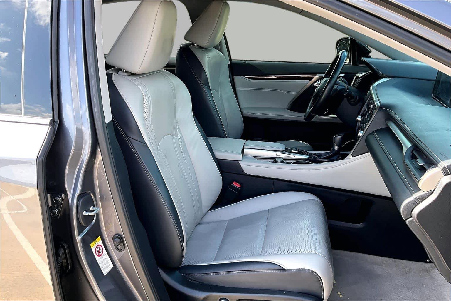 Used 2016 Nebula Gray Pearl Lexus  image 9