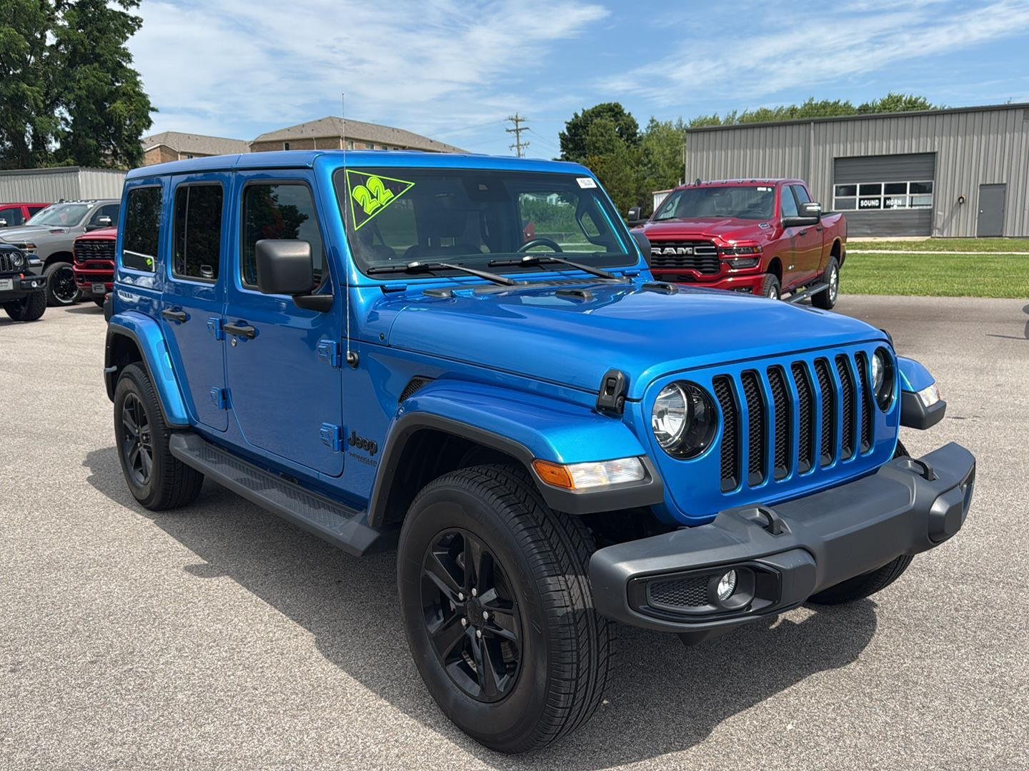 Used 2022 Hydro Blue Pearlcoat Jeep Unlimited Sahara Altitude image 2