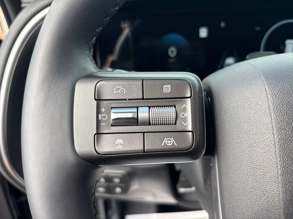 New 2026 Black Hyundai SEL Premium AWD image 25