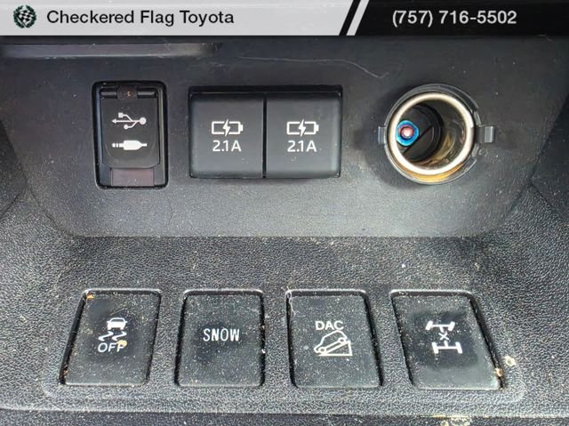 Used 2019 Blizzard Pearl Toyota Limited Platinum image 19