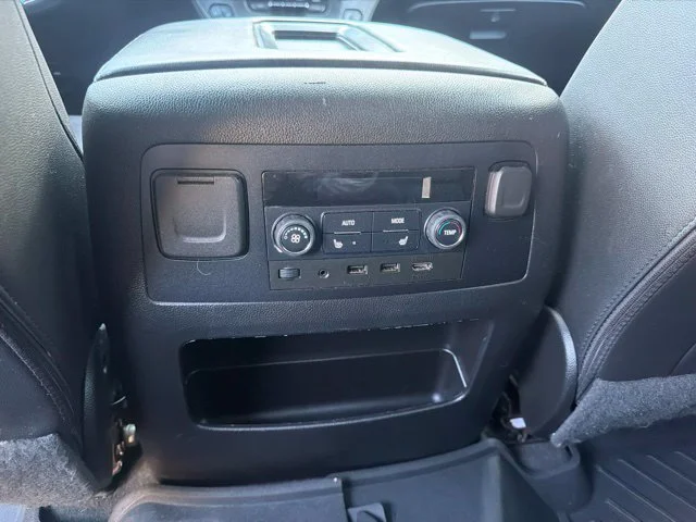 Used 2019 Black GMC SLT image 22