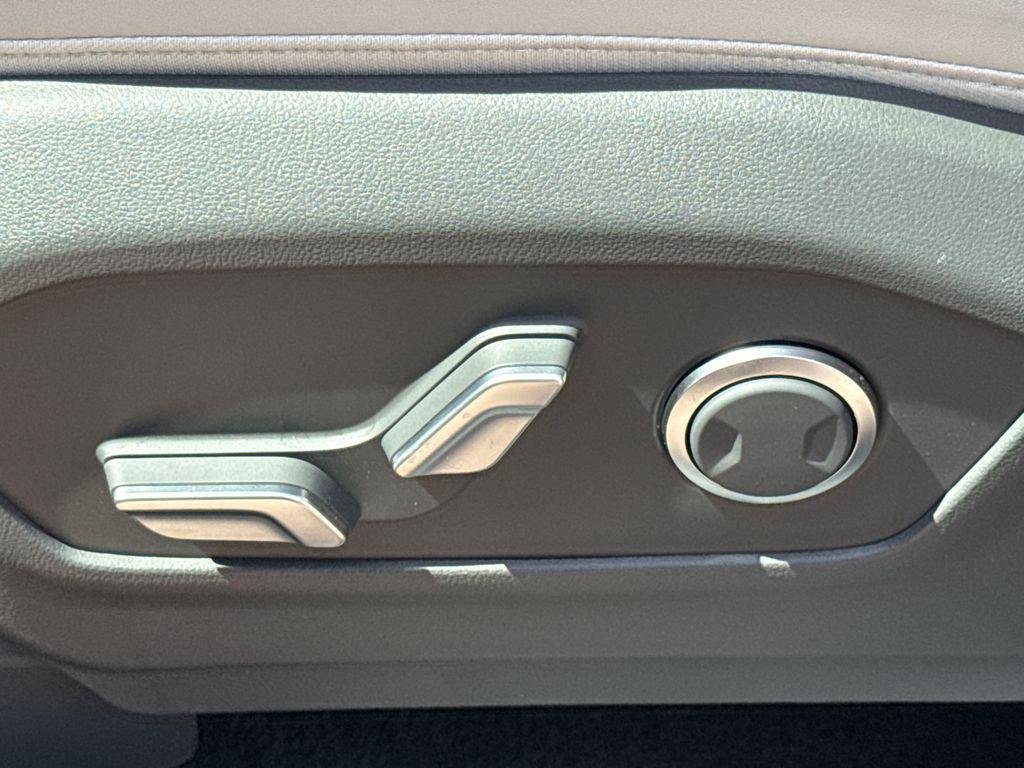 New 2026 Silver Hyundai SEL FWD image 20
