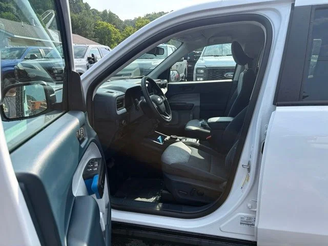 New 2026 Oxford White Ford XLT image 22