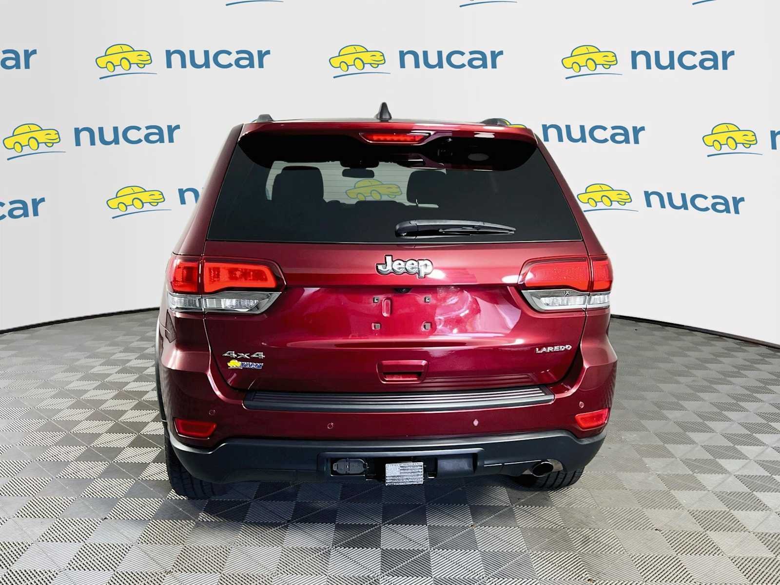 Used 2021 Velvet Red Pearlcoat Jeep Laredo E image 6
