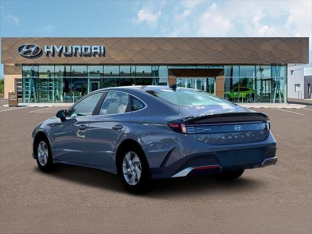New 2026 Transmission Blue Hyundai SE image 5