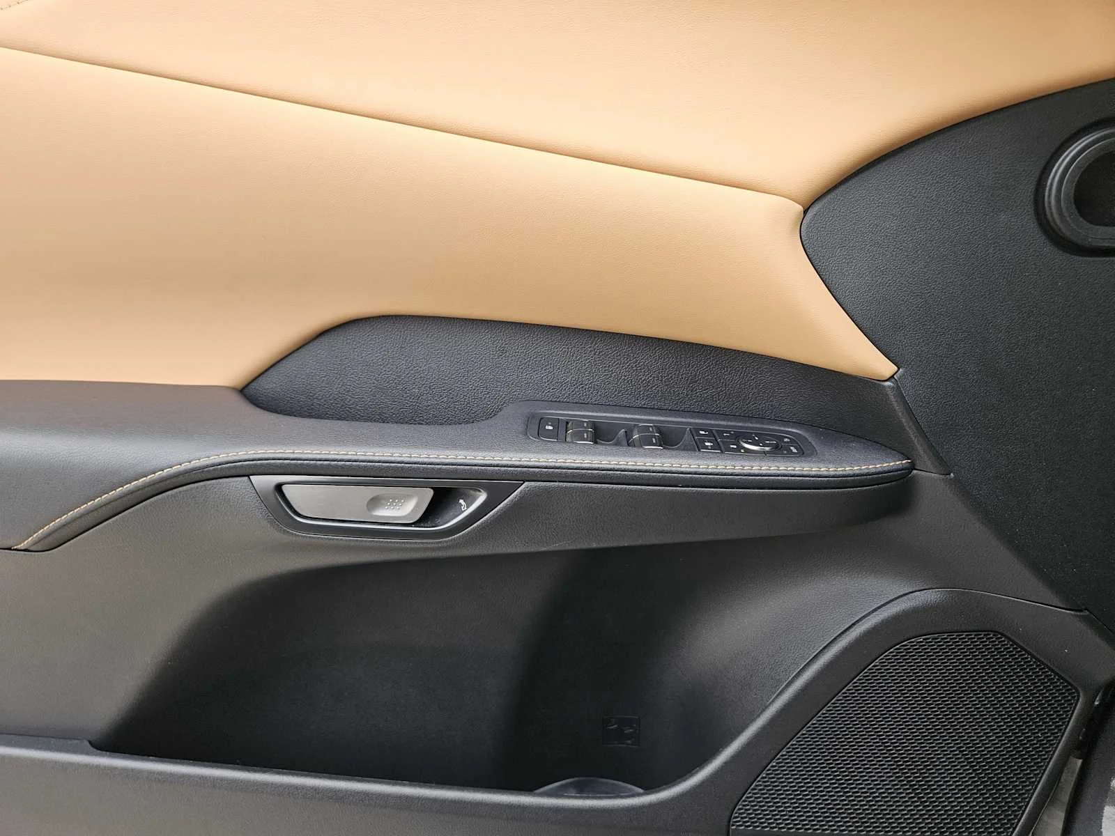 Certified Used 2025 CLOUDBURST GRAY Lexus Premium image 18