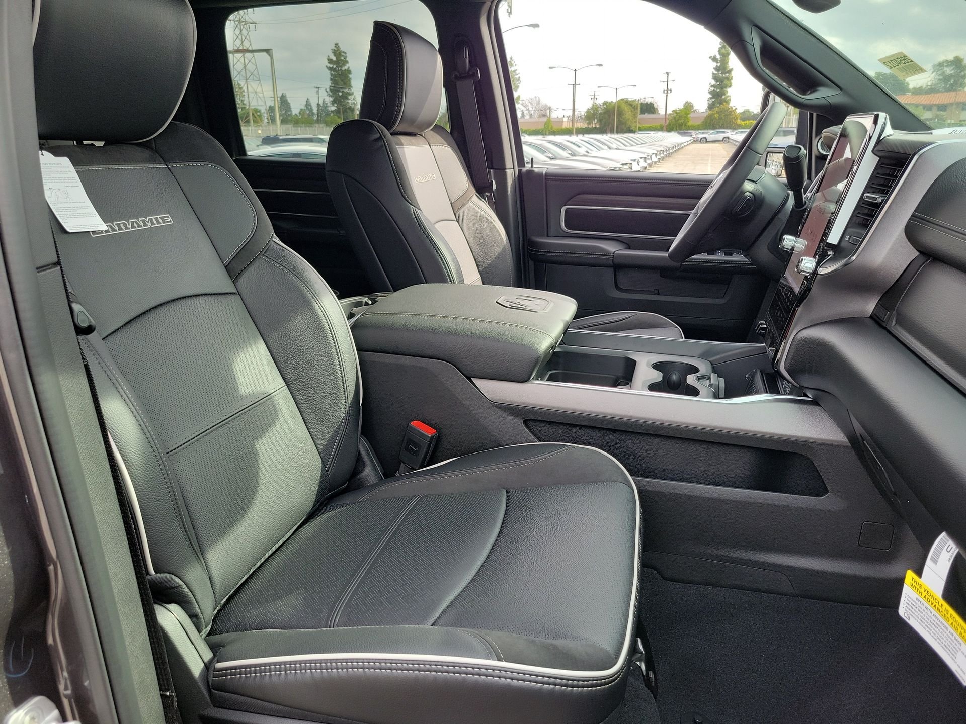2026 RAM 2500 Laramie - Photo 16