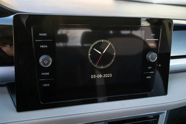 2025 Volkswagen Taos SEL - Photo 20