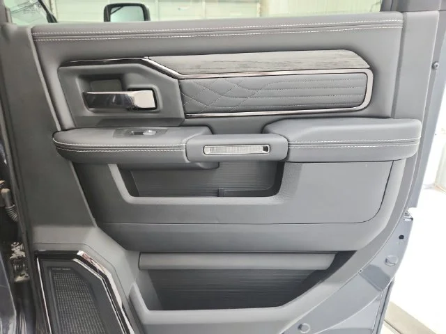 2025 RAM 2500 Limited - Photo 42