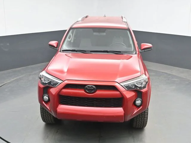 Used 2018 Barcelona Red Metallic Toyota SR5 image 14