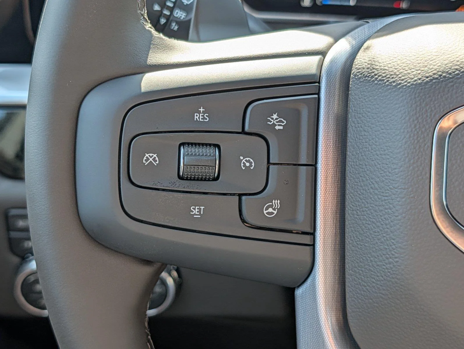 New 2026 Sterling Metallic GMC SLT image 25