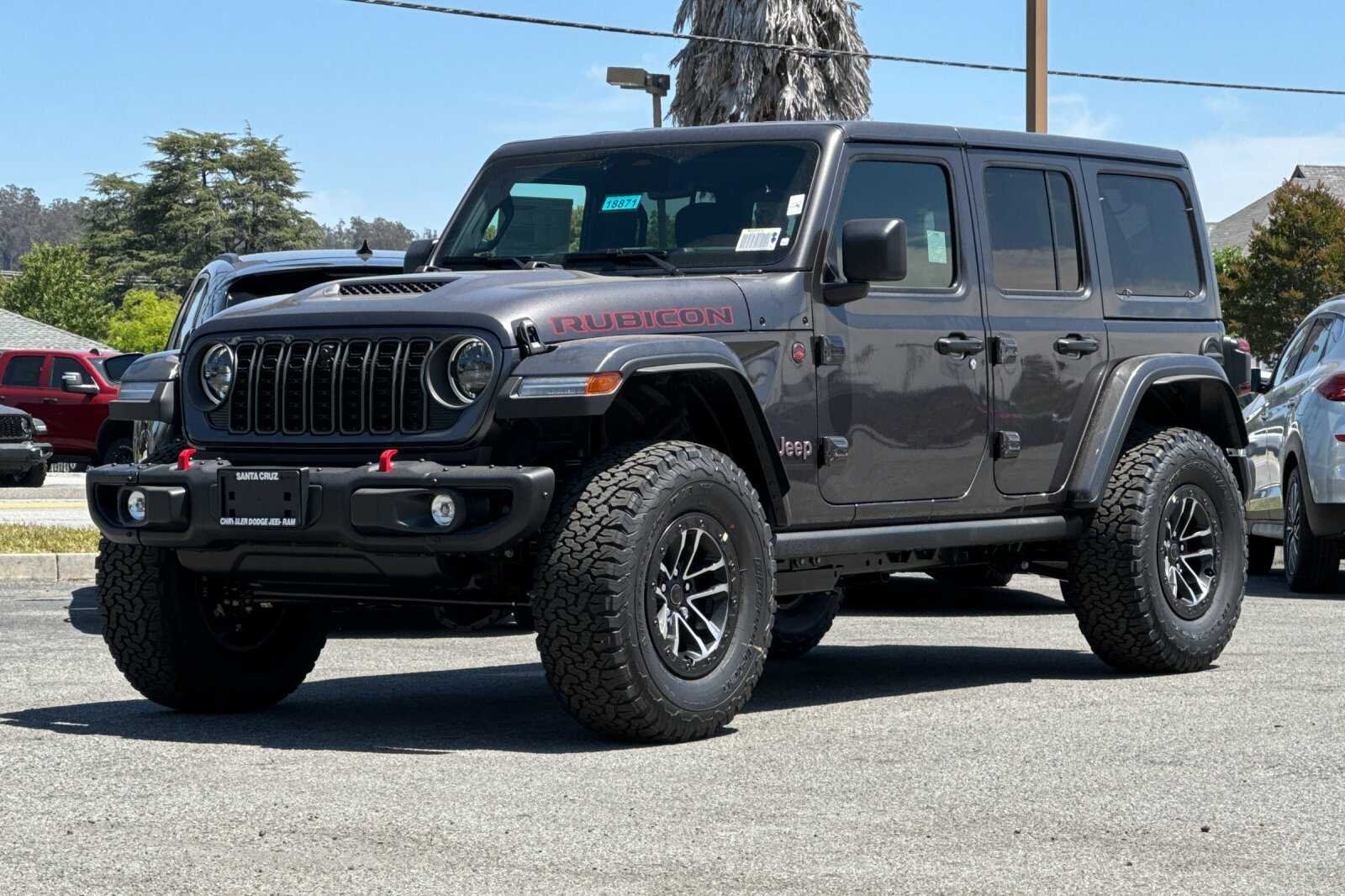 New 2026 Granite Crystal Metallic Clear-Coat Exterior Paint Jeep Rubicon image 8