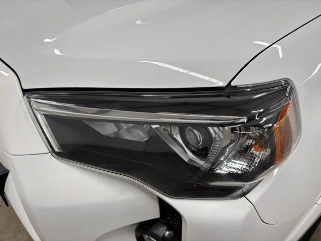2022 Toyota 4Runner SR5 Premium - Photo 8