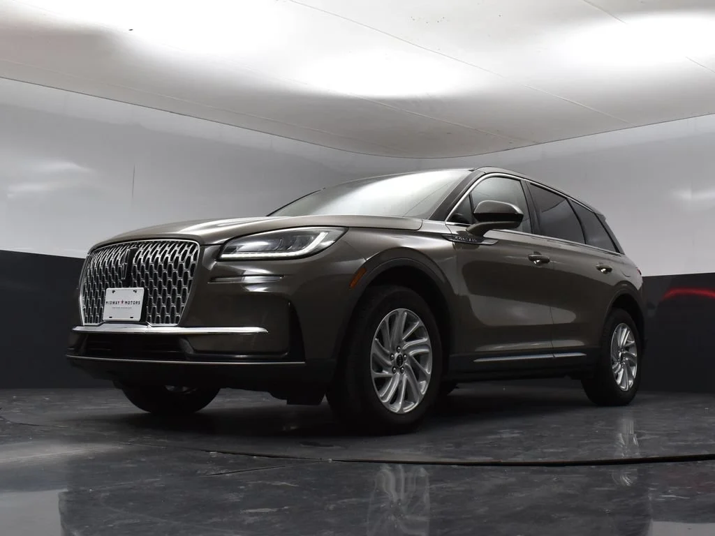 Certified Used 2025 Gray Lincoln Premiere image 33