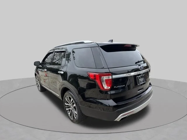 Used 2017 Black Ford Platinum image 5