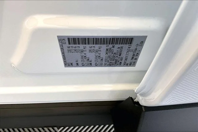 New 2026 Everest White Pearl Tricoat Nissan Rock Creek image 34