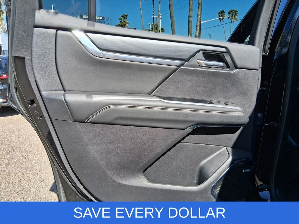 Used 2024 Black GMC Elevation image 17