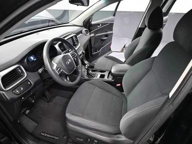 2019 Kia Sorento LX - Photo 20