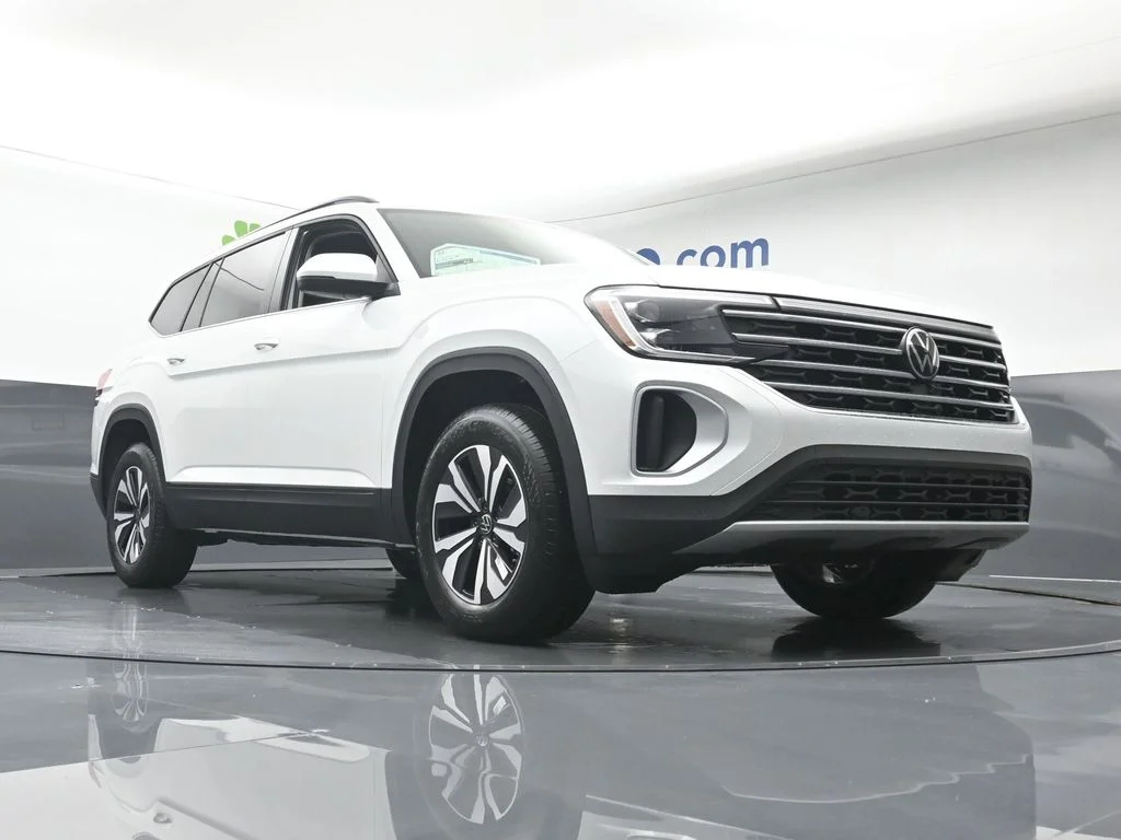 New 2026 White/off-white Volkswagen 2.0T SE image 26