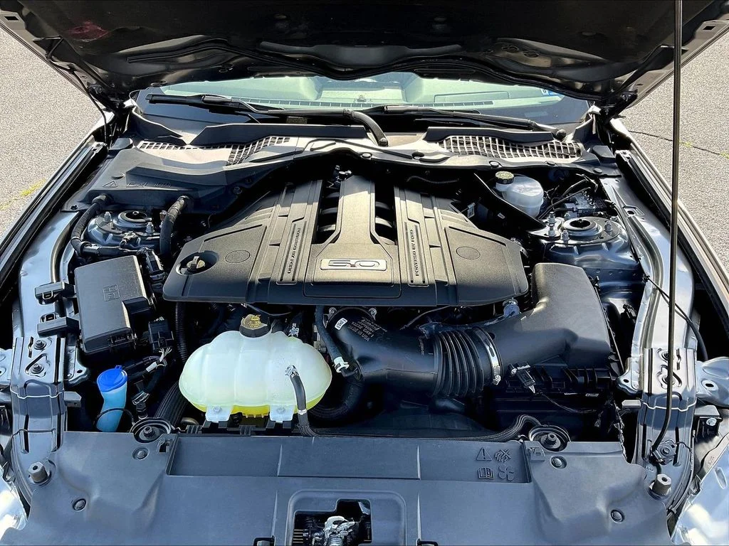 Certified Used 2021 Carbonized Gray Metallic Ford GT Premium image 32