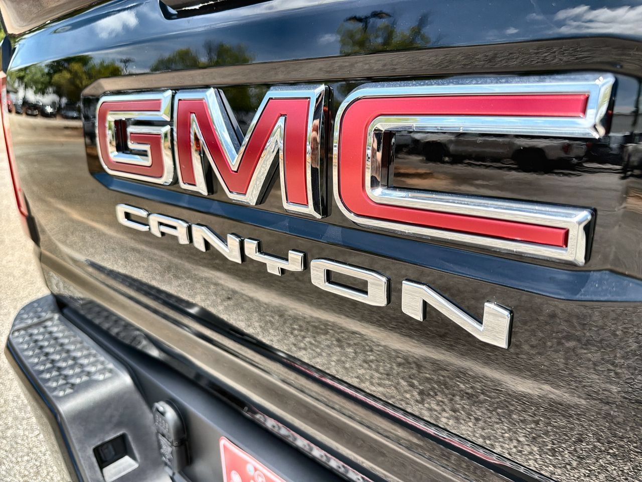 2026 GMC Canyon AT4 - Photo 27