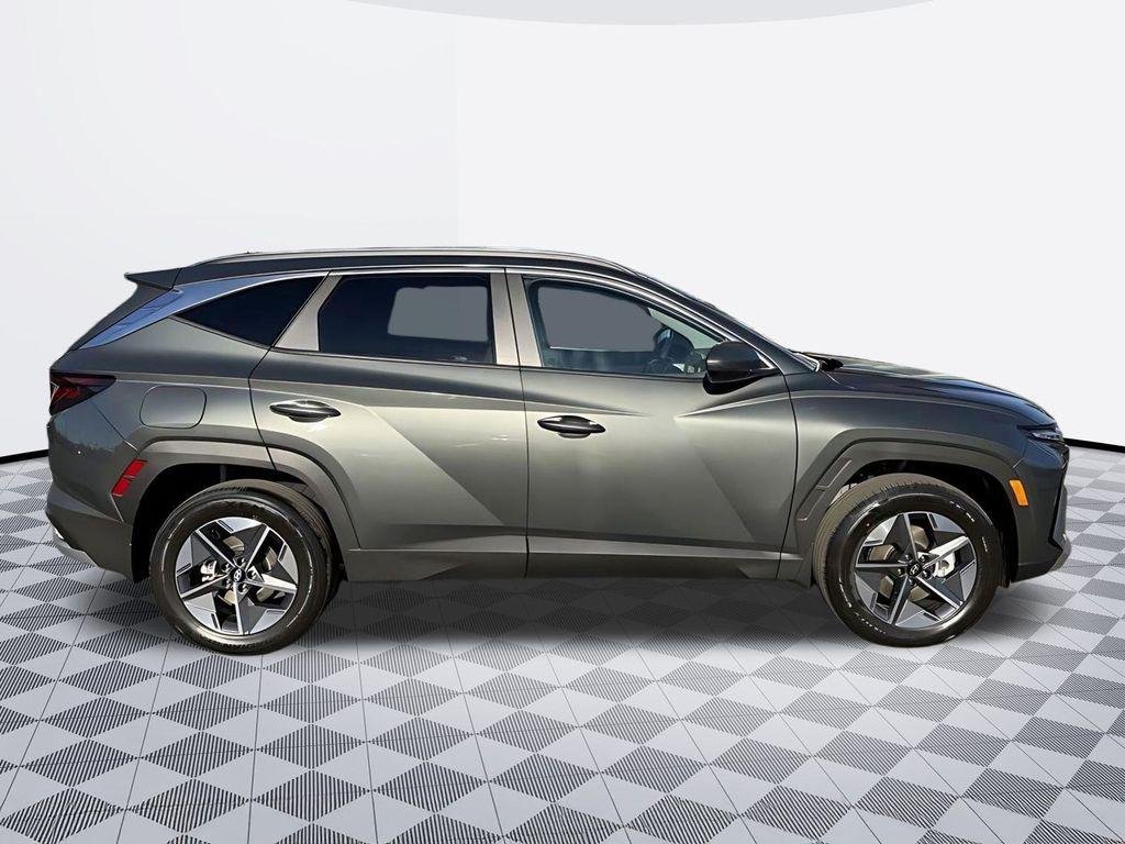New 2026 Gray Hyundai SEL image 10