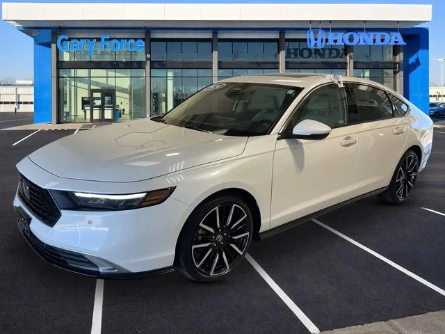 2024 Honda Accord Hybrid Touring - Photo 4