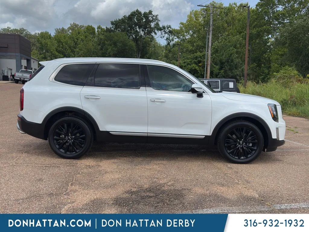 Used 2020 White Kia SX image 4