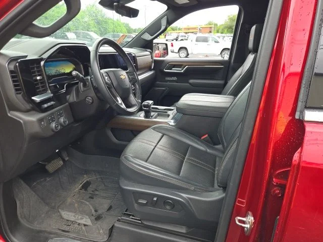 Used 2023 Red Chevrolet High Country image 14