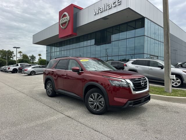 2025 Nissan Pathfinder SV
