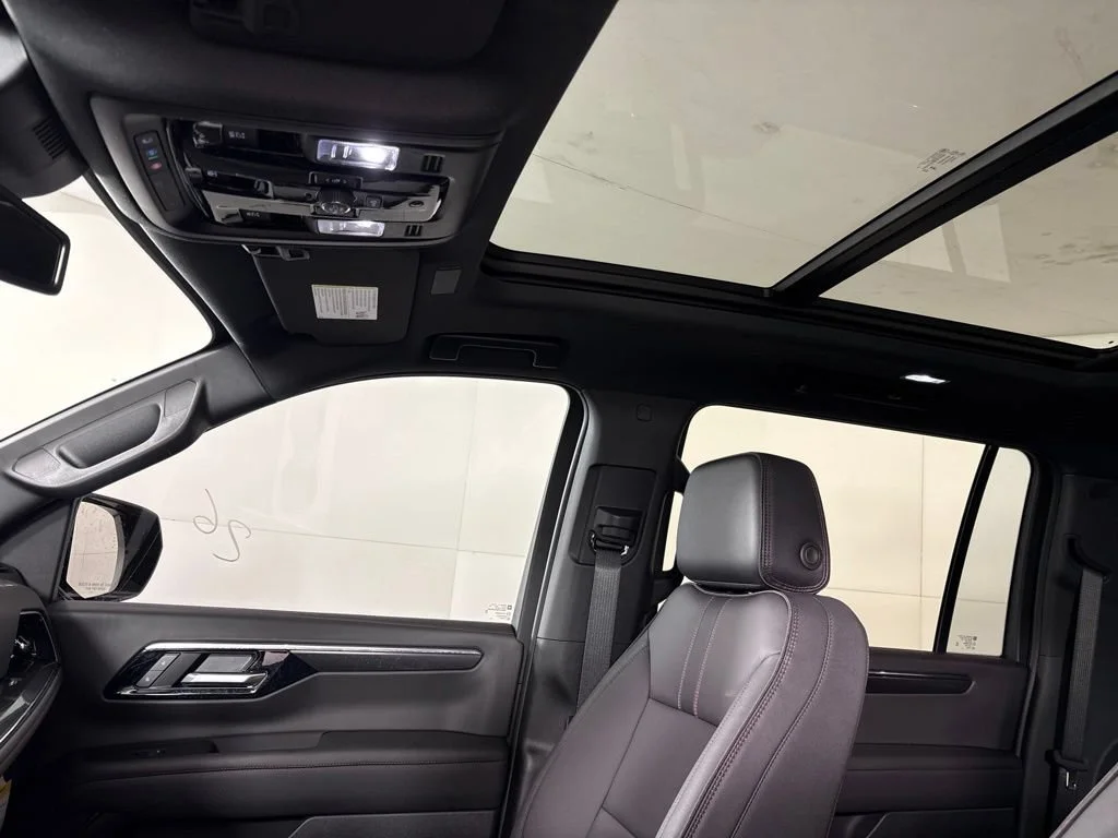 2026 Chevrolet Suburban RST - Photo 39