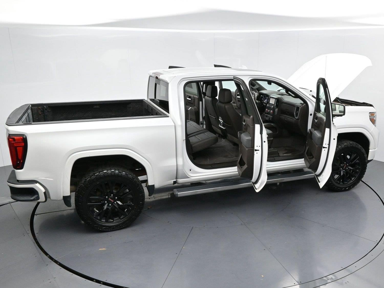 Used 2020 White Frost Tricoat GMC Denali image 44