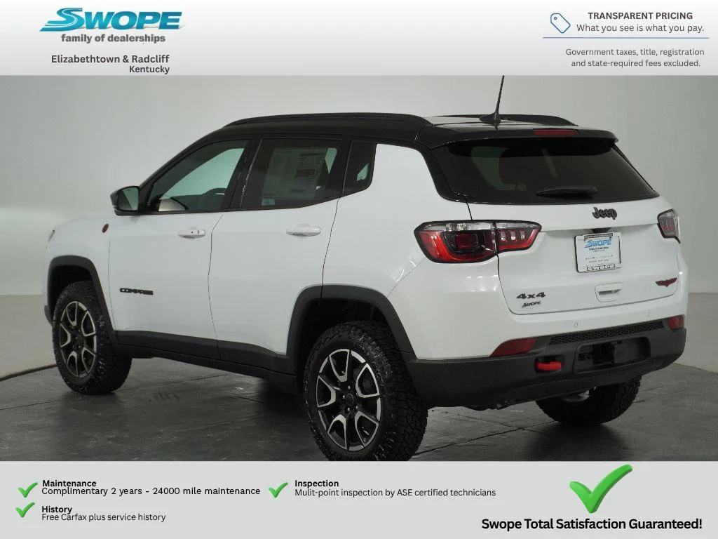 New 2026 Bright White Clear-Coat Exterior Paint Jeep Trailhawk image 5