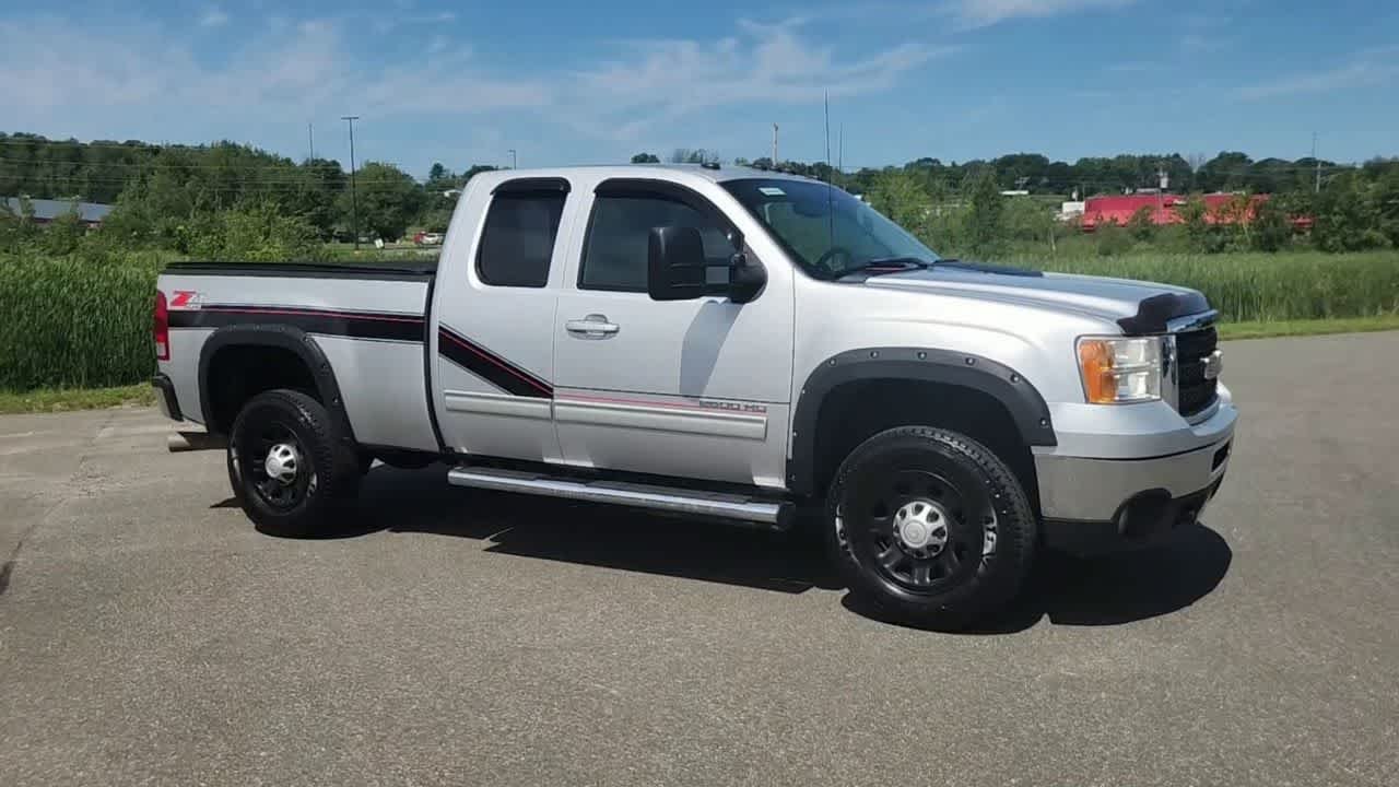 1GT221C86CZ137275