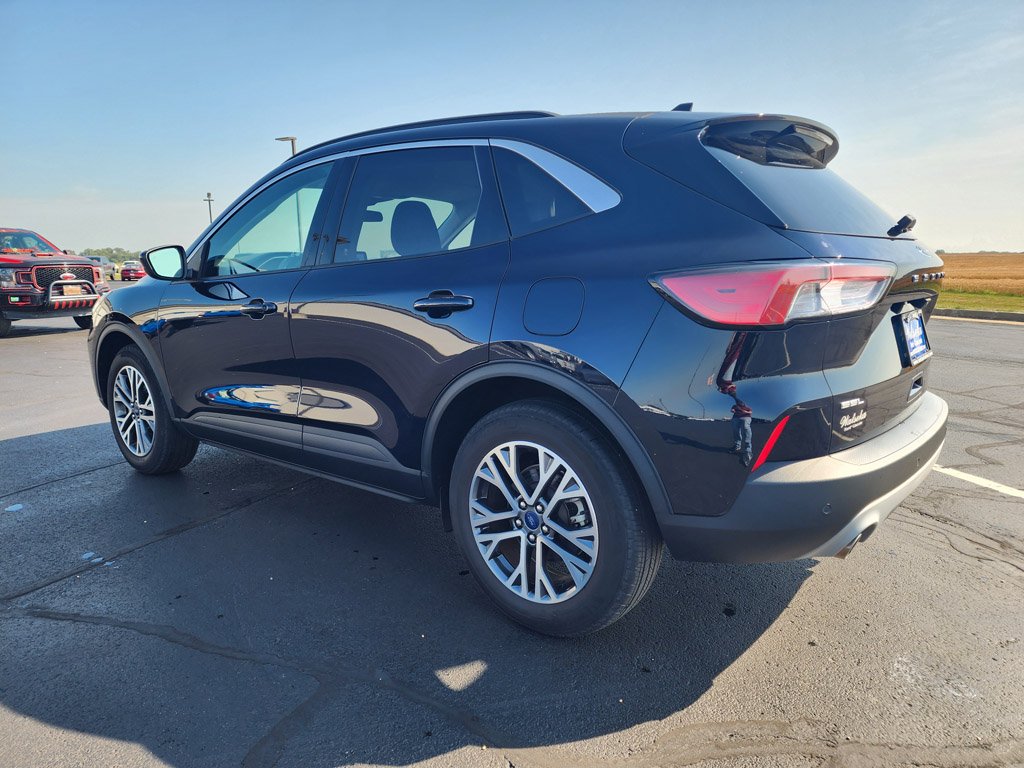 Used 2021 Antimatter Blue Metallic Ford SEL image 6