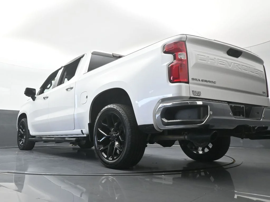 Used 2022 Iridescent Pearl Tricoat Chevrolet LTZ image 61