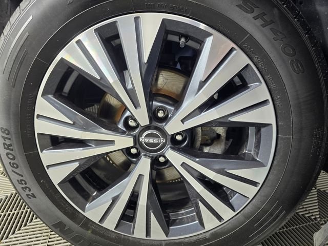 Used 2023 Caspian Blue Metallic Nissan SV image 2