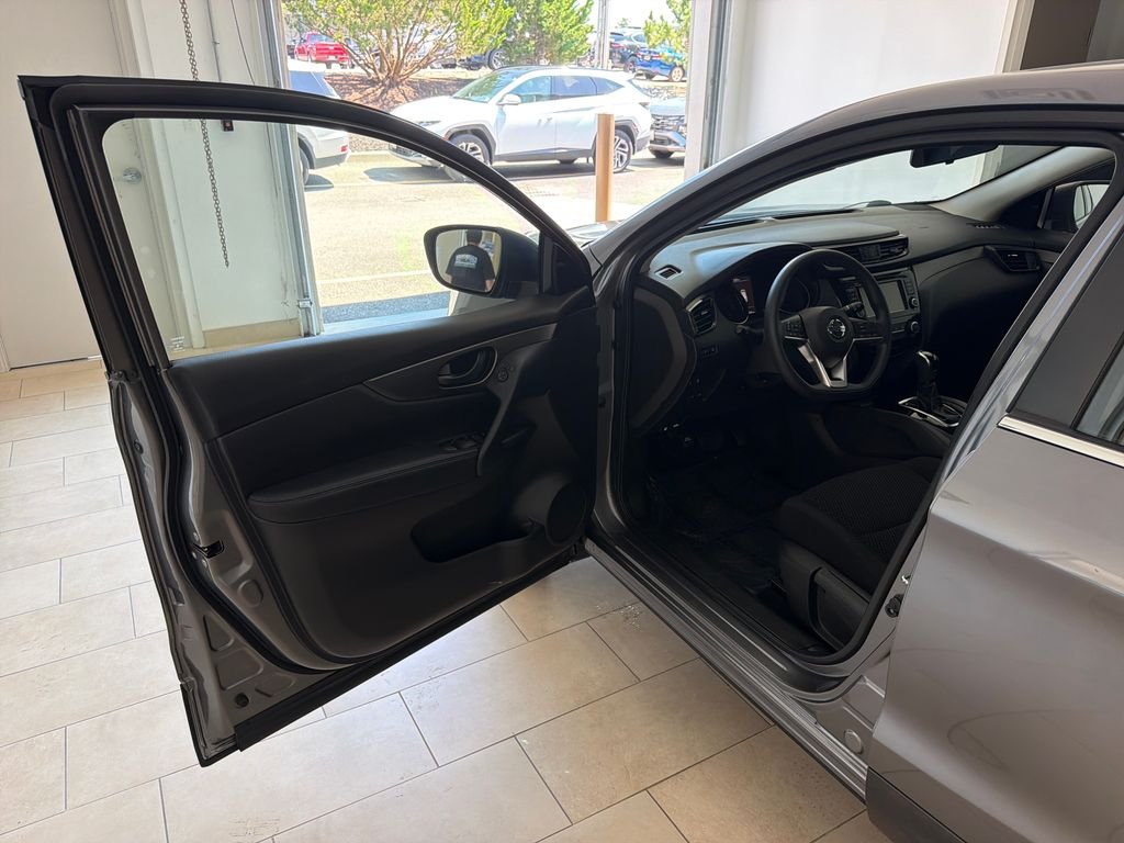 Used 2020 Gun Metallic Nissan S image 10