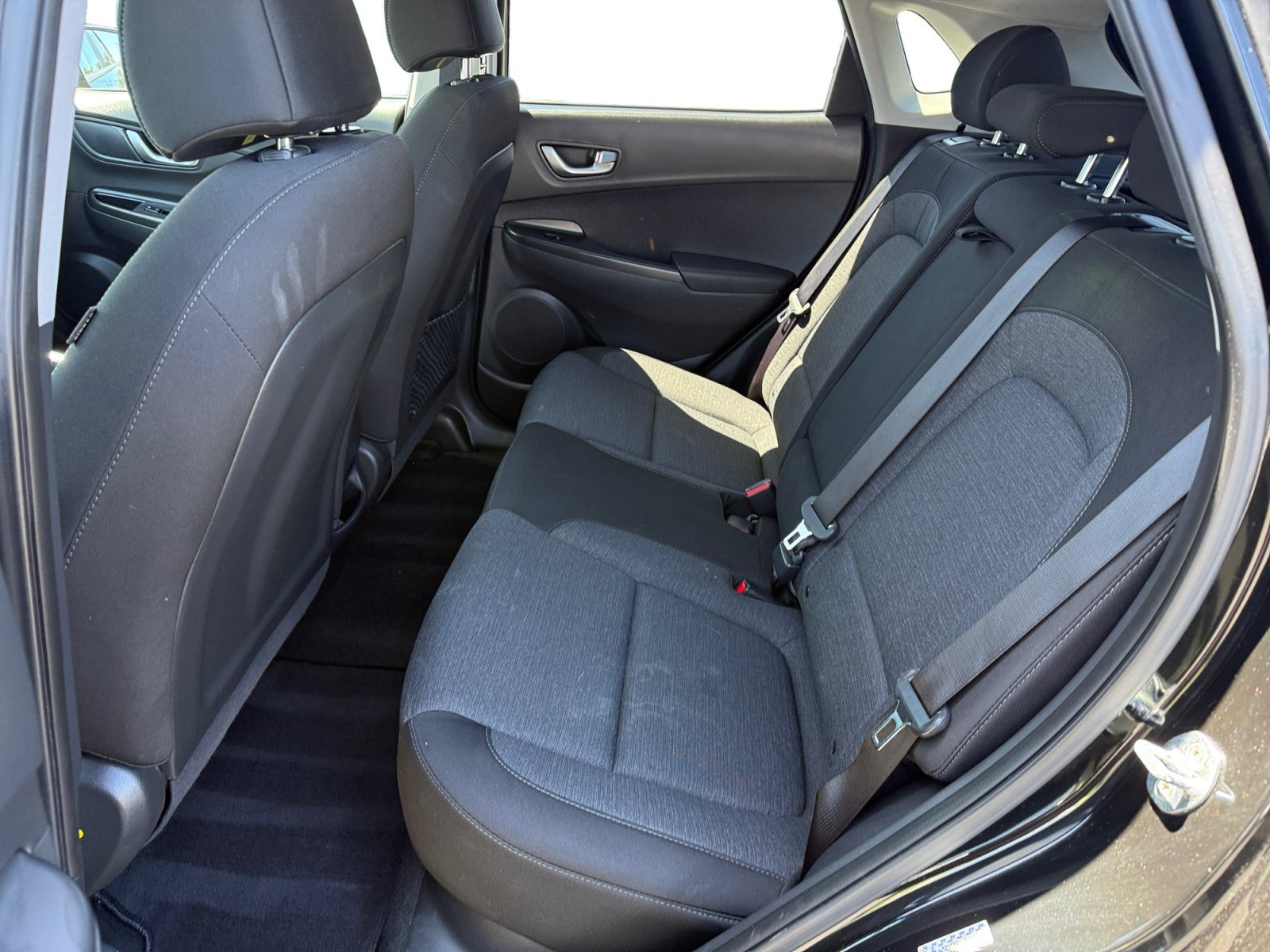 Certified Used 2023 Ultra Black Hyundai SE image 16