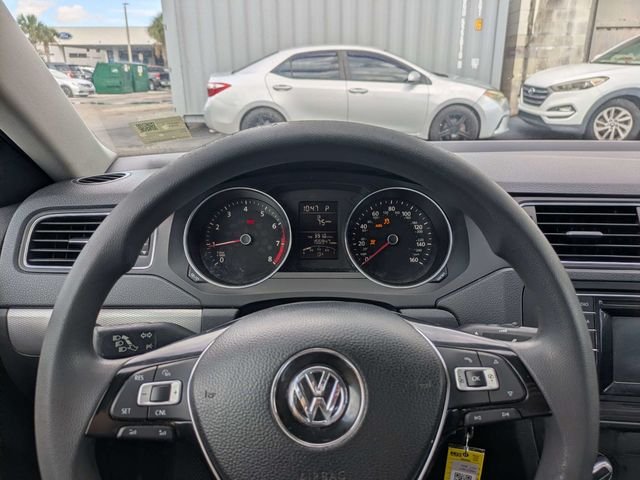 Used 2017 Red Volkswagen 1.4T S image 28
