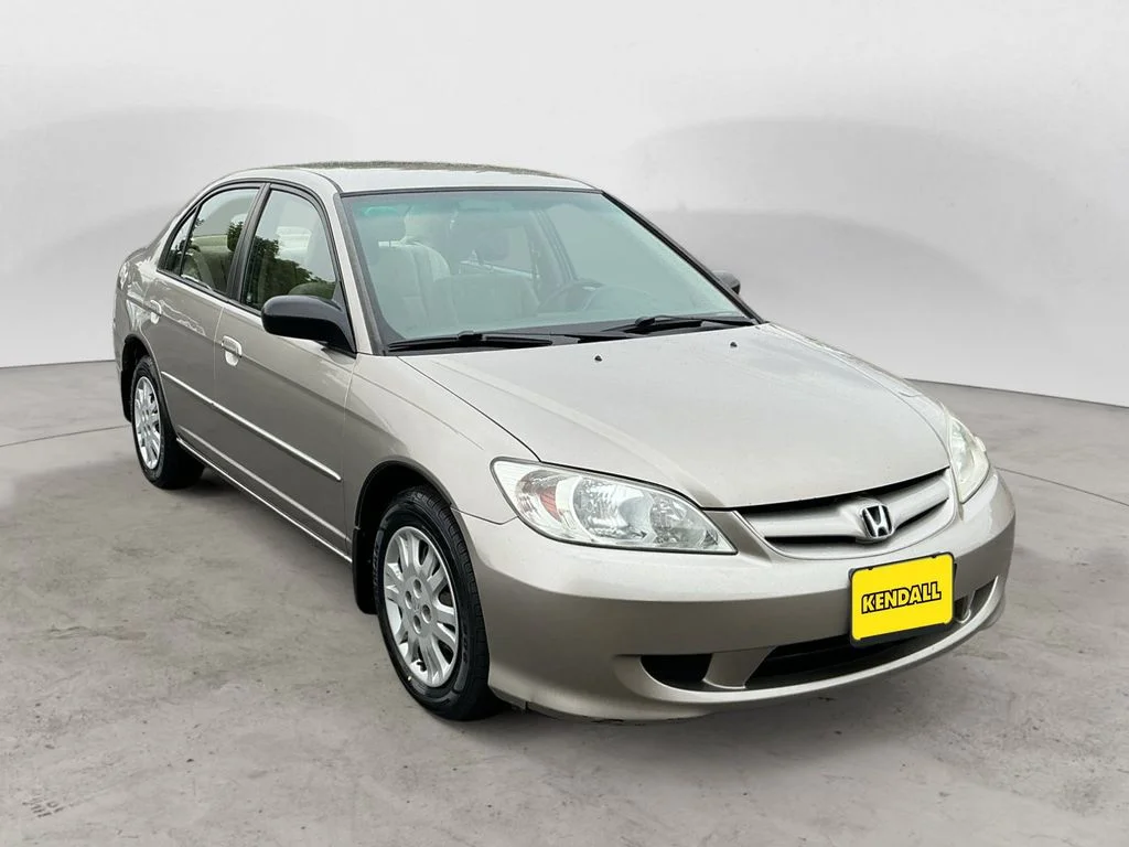 Used 2004 Gold Honda LX image 3