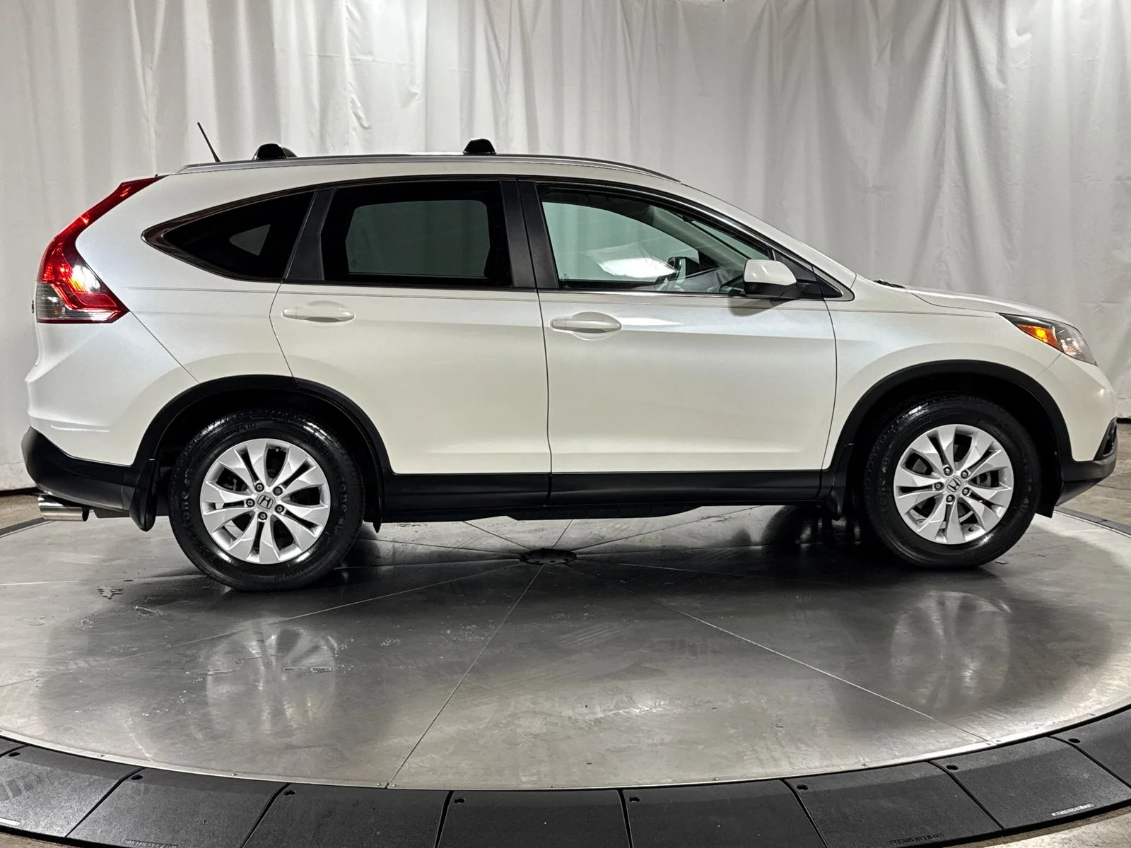 Used 2014 White Diamond Pearl Honda EX-L image 6