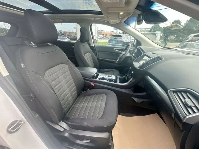 Used 2019 White Ford SEL image 31