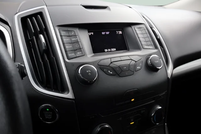 Used 2017 Black Ford SEL image 10