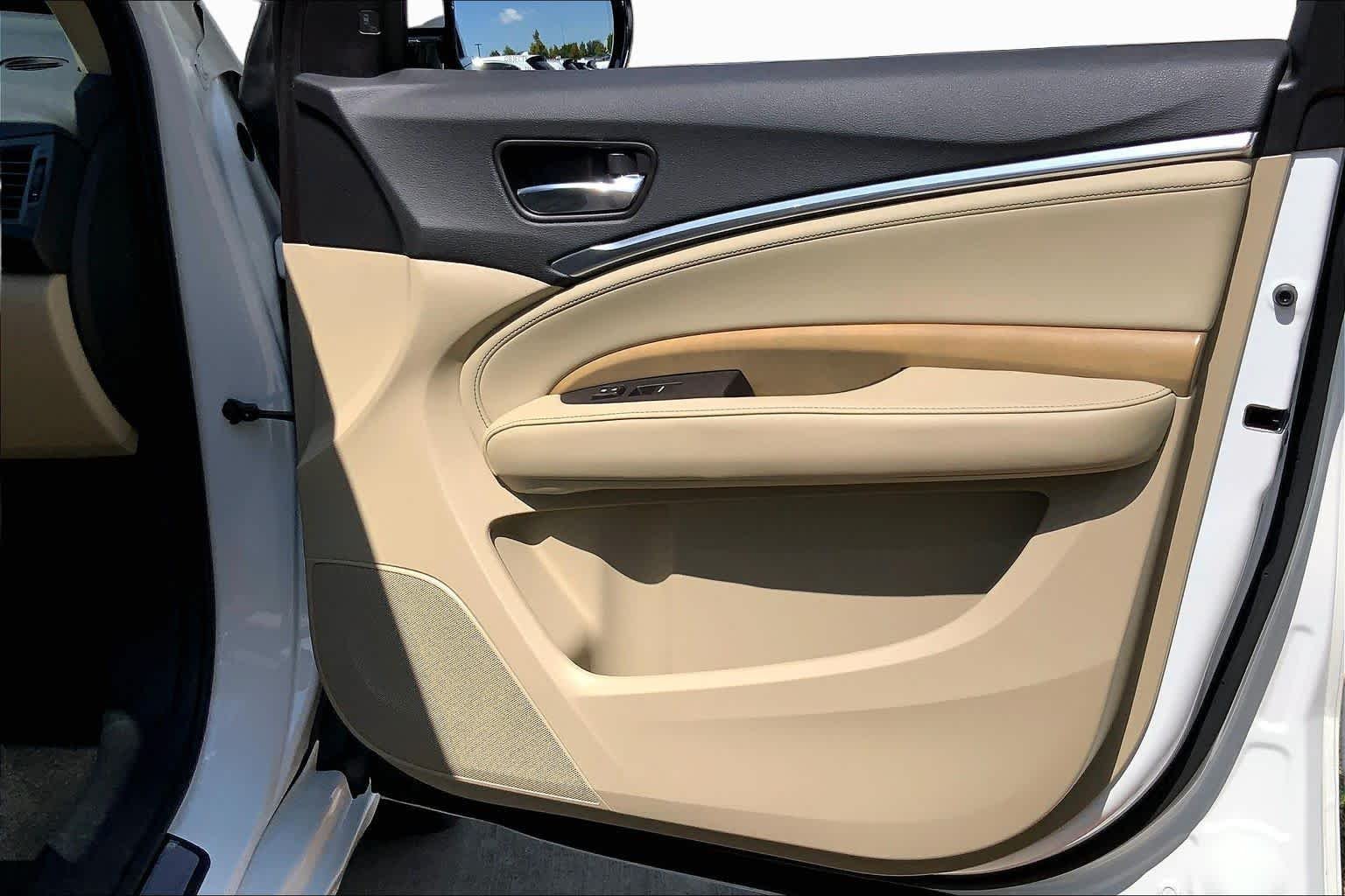 Used 2019 White Diamond Pearl Acura w/Advance Pkg image 23